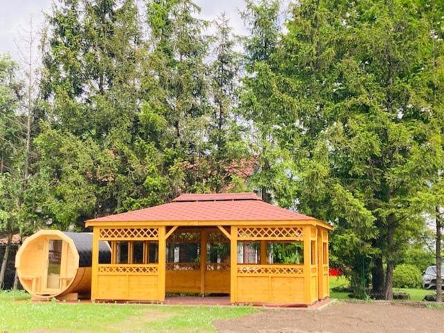 Kalinowy Sad Domki Z Jacuzzi I Sauna Миколайки Экстерьер фото