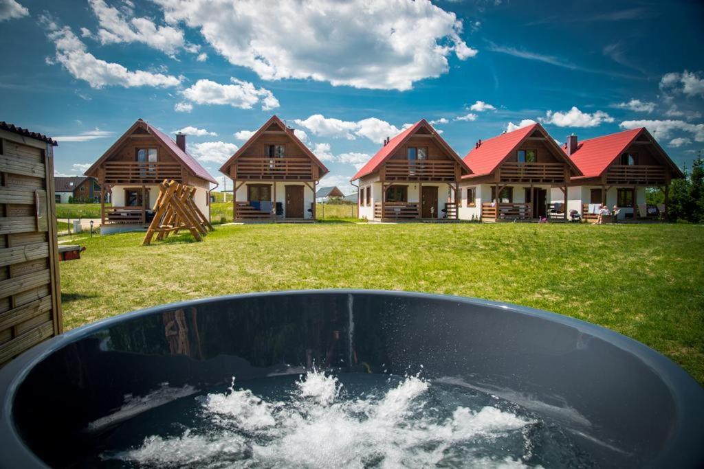 Kalinowy Sad Domki Z Jacuzzi I Sauna Миколайки Экстерьер фото