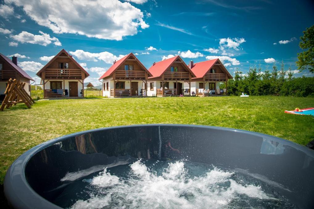 Kalinowy Sad Domki Z Jacuzzi I Sauna Миколайки Экстерьер фото